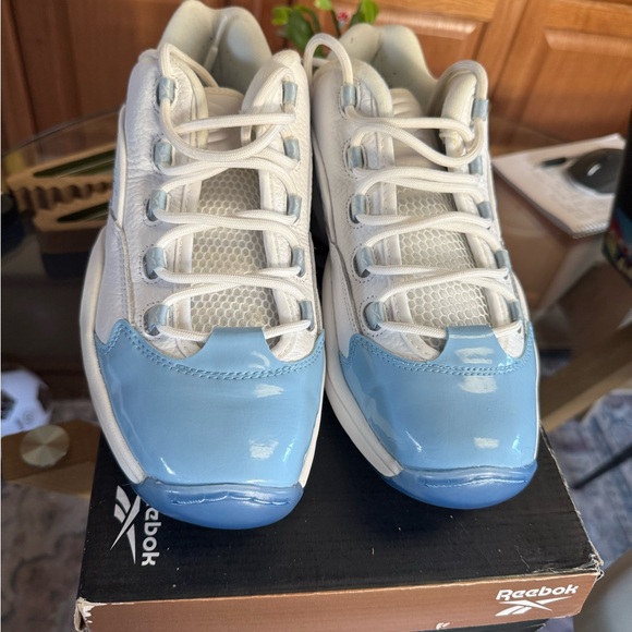 Reebok Question Low Patent Toe Carolina Blue - Picture 2 of 4